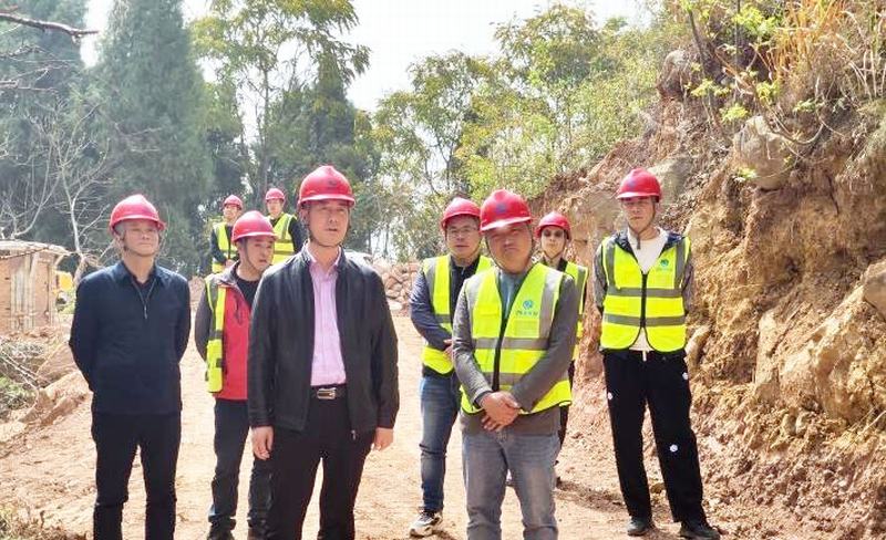 袁斌赴武都引水灌區（紅巖分干渠） 節水改造提升工程開展通水前檢查，為春灌保駕護航
