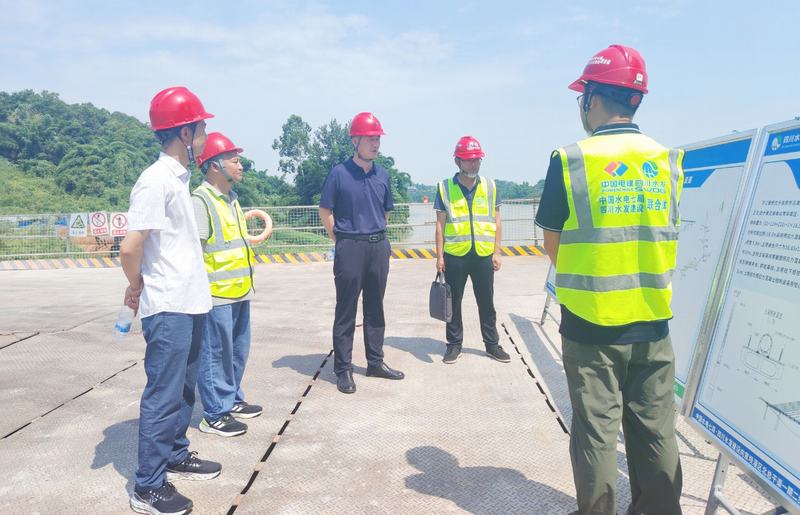 袁斌到向家壩灌區北總干渠一期二步工程項目調研指導工作
